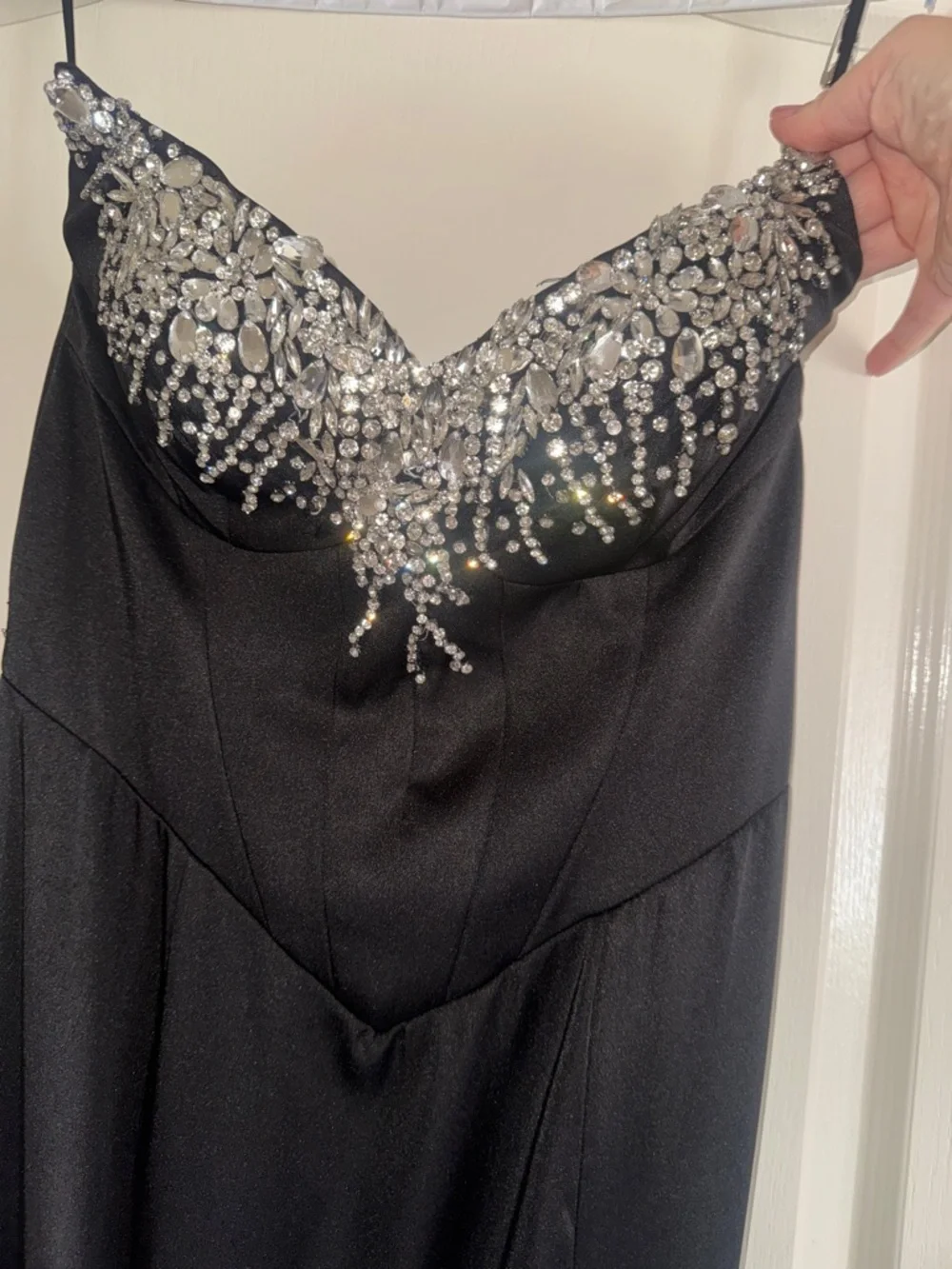 Black Beaded V-Neck Evening Gown - Picture 5 of 9